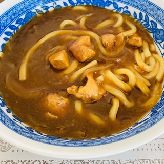 余った親子丼の具で うどん屋さん風カレーうどん